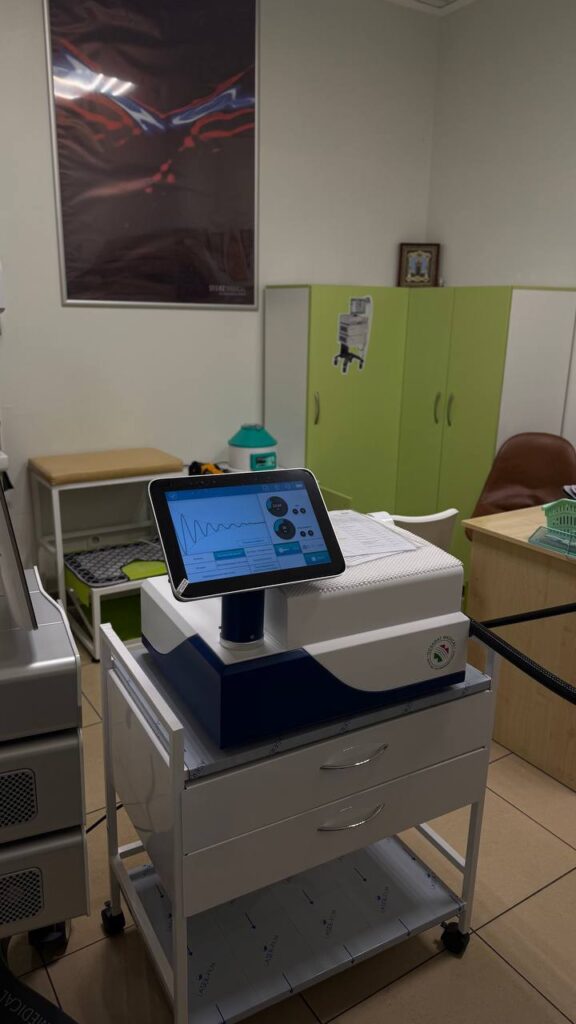 Сеанс физиотерапии и магнитотерапии в медицинском центре Ocsarat Medical